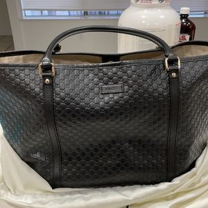Black GUCCISIMA Tote.
